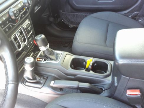 Used 2021 Jeep Wrangler Unlimited Sport image 16