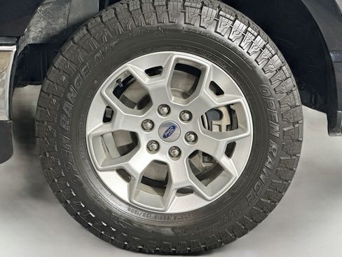Used 2022 Ford F150 XLT w/ Equipment Group 301A Mid AWD/4WD image 11