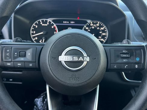 Used 2024 Nissan Rogue SV FWD image 29