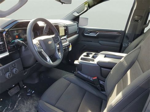 New 2026 Chevrolet Silverado 1500 LT image 18