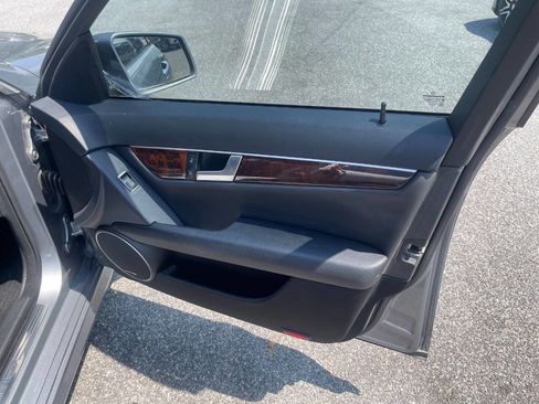 Used 2013 Mercedes-Benz C 250 Sedan image 25