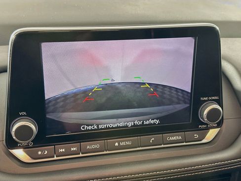 Used 2024 Nissan Rogue S FWD image 22