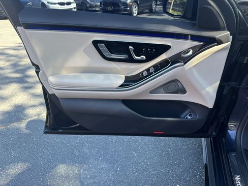 Used 2022 Mercedes-Benz S 500 4MATIC image 26