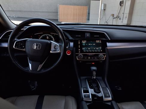 Used 2017 Honda Civic Touring image 20