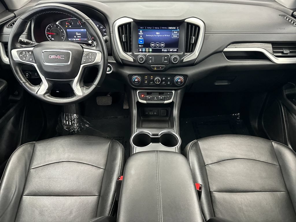 Used 2024 GMC Terrain SLT AWD/4WD image 12