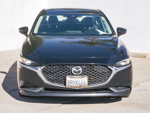 Used 2020 MAZDA MAZDA3 Sedan w/ Select Package image 2