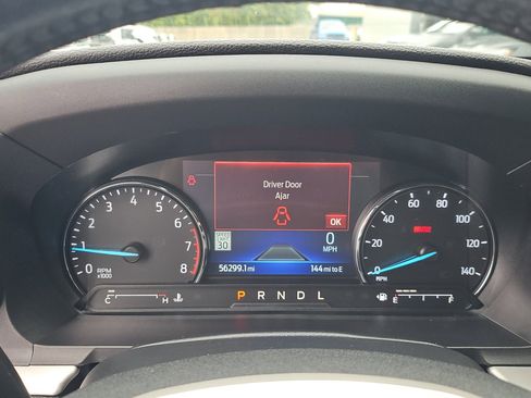 Used 2022 Ford Explorer XLT w/ Equipment Group 202A image 19