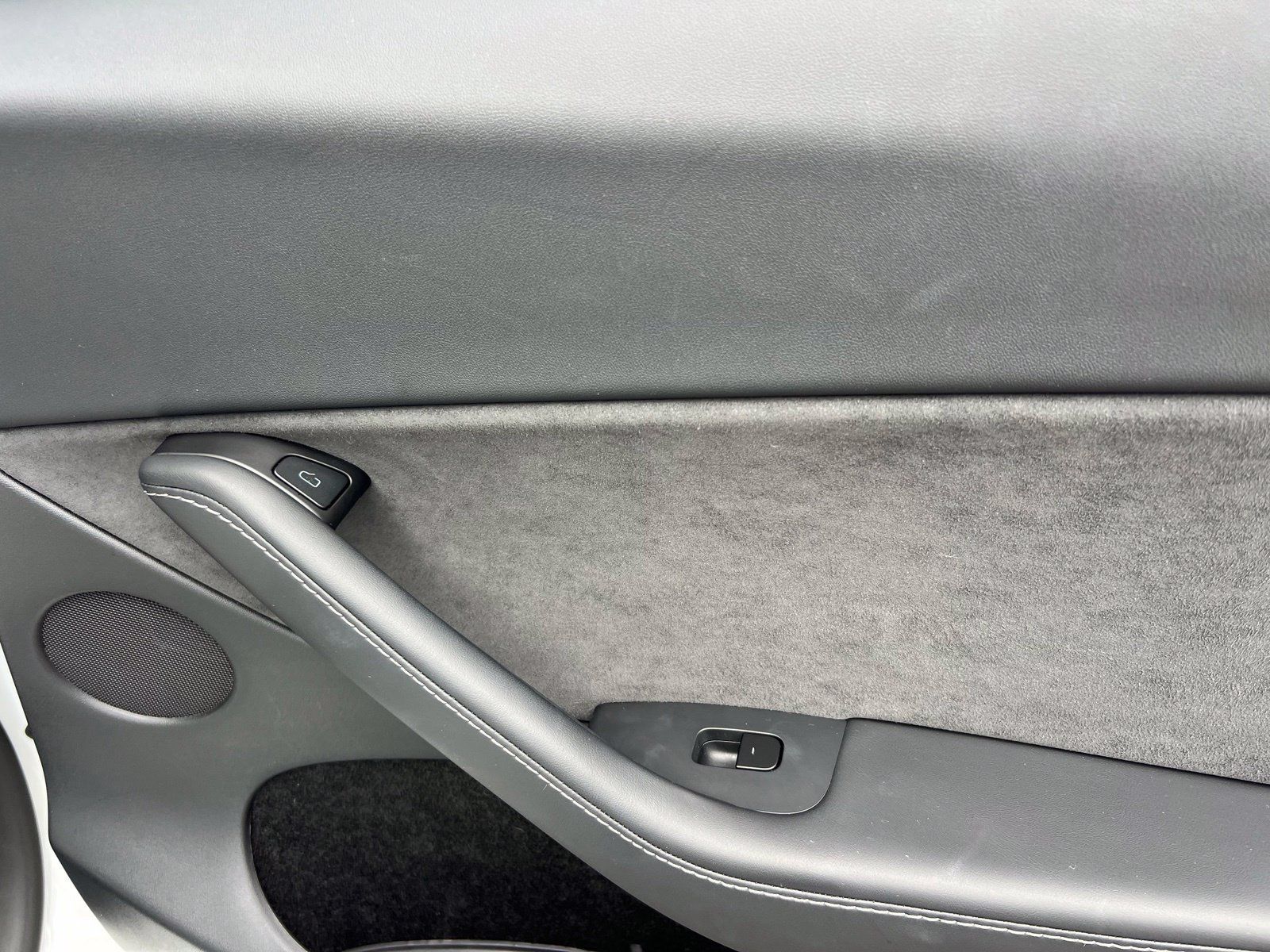 Used 2025 Tesla Model Y Long Range RWD image 56