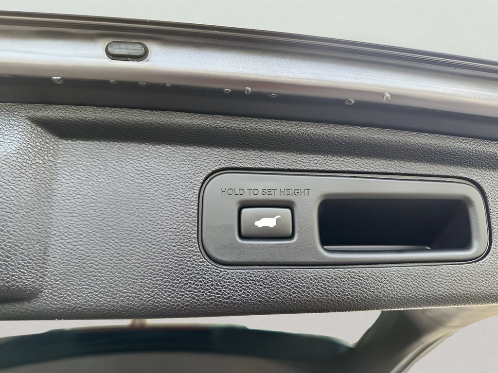 Used 2025 Honda Odyssey EX-L image 29