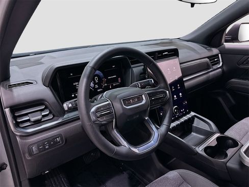 Used 2025 GMC Terrain Elevation image 9