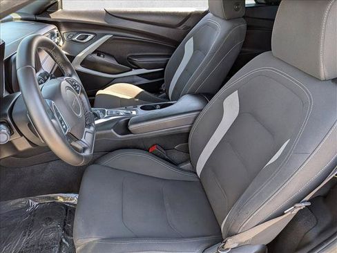 Used 2019 Chevrolet Camaro LT RWD image 15