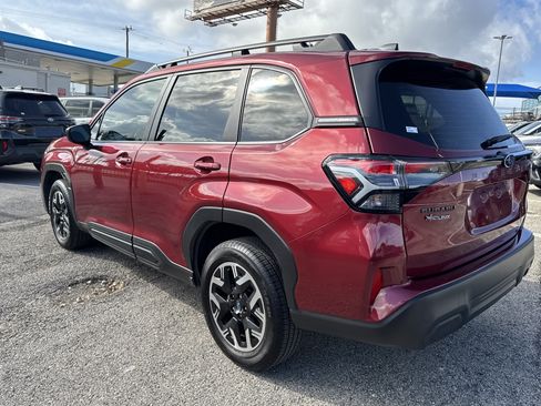 Certified 2025 Subaru Forester w/ Convenience Package #1 AWD/4WD image 8