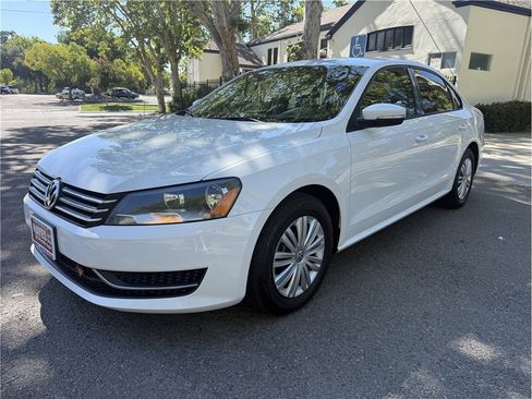 Used 2015 Volkswagen Passat 1.8T S FWD image 3