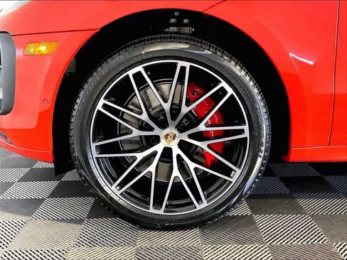 Certified 2026 Porsche Macan GTS AWD/4WD image 11