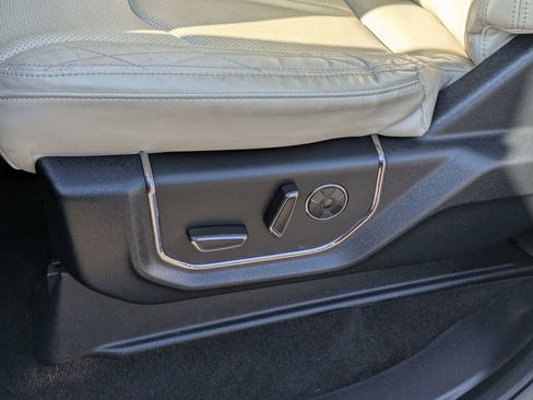 Used 2020 Ford Expedition Platinum image 16