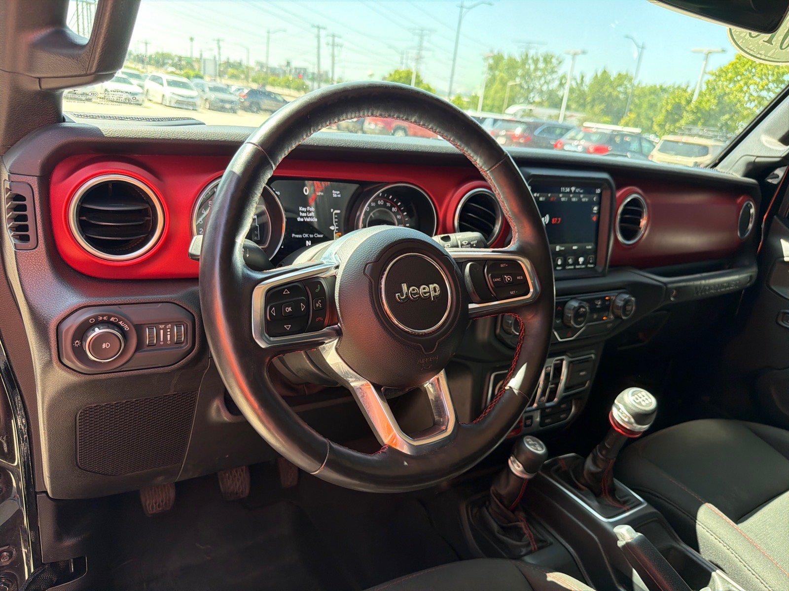 Used 2018 Jeep Wrangler Unlimited Rubicon AWD/4WD image 12