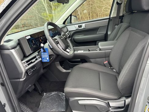 New 2026 Hyundai Santa Fe SE image 8