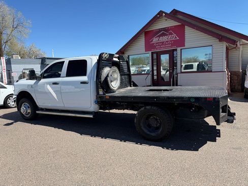 Used 2024 RAM 3500 Tradesman w/ Chrome Appearance Group image 3