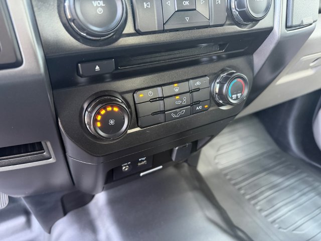 Used 2015 Ford F150 XLT AWD/4WD image 16
