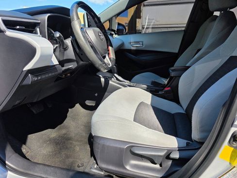 Used 2020 Toyota Corolla SE FWD image 11
