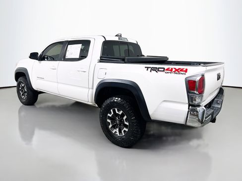 Used 2020 Toyota Tacoma TRD Off-Road AWD/4WD image 8