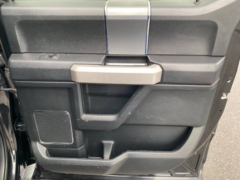 Used 2015 Ford F150 Lariat AWD/4WD image 29