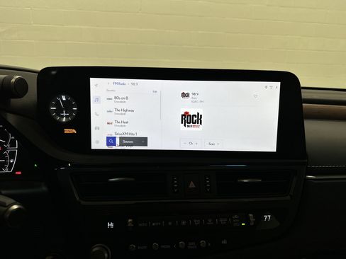 Used 2025 Lexus ES 350 w/ Premium Package image 23