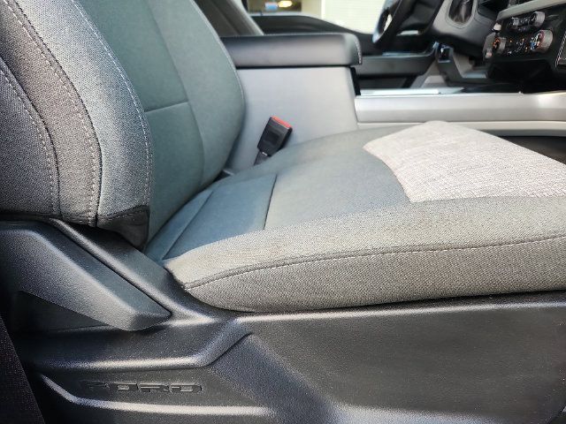 Certified 2023 Ford F250 XLT w/ Black Appearance Package AWD/4WD image 32