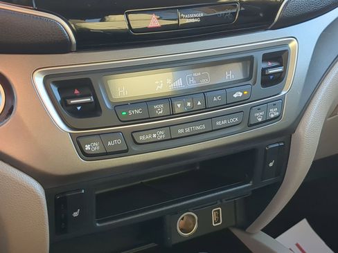 Used 2019 Honda Pilot EX image 24