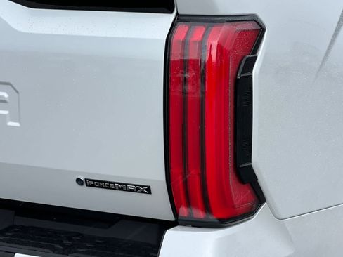 Used 2026 Toyota Tundra Platinum image 29