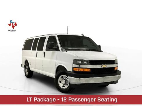 Used 2020 Chevrolet Express 2500 LT w/ LT Preferred Equipment Group RWD image 37