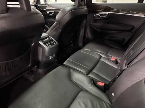 Used 2017 Volvo XC90 T6 Momentum AWD/4WD image 46