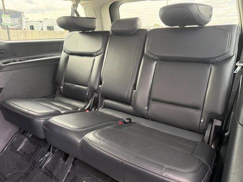 Used 2025 Ford Expedition Max Platinum AWD/4WD image 20