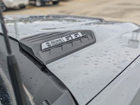 Used 2025 Chevrolet Silverado 2500 Custom w/ Custom Value Package image 14