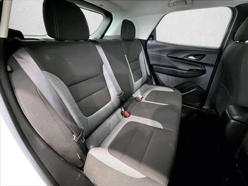 Used 2023 Chevrolet TrailBlazer LS FWD image 29