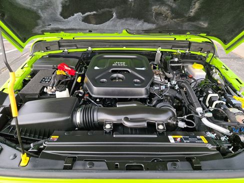 Used 2021 Jeep Wrangler Unlimited Sport image 33