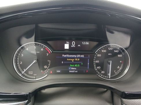 Used 2021 Cadillac XT5 Premium Luxury image 17