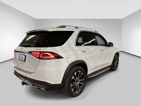 Used 2022 Mercedes-Benz GLE 350 4MATIC w/ Premium Package image 5