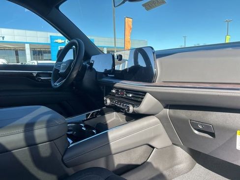 New 2026 Chevrolet Tahoe LS w/ LPO, Dark Essentials Package image 32