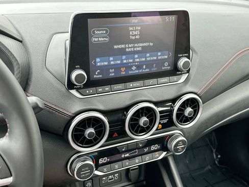 Used 2025 Nissan Sentra SR image 16