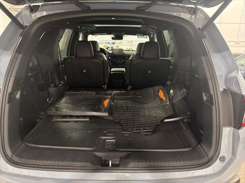 Used 2023 Honda Pilot TrailSport image 13