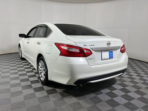 Used 2016 Nissan Altima 2.5 S w/ Power Driver Seat Package image 17