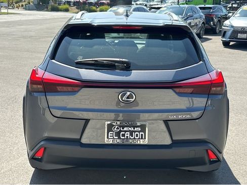 New 2026 Lexus UX 300h FWD image 5