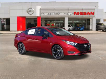 New 2025 Nissan Versa SR w/ Trunk Package