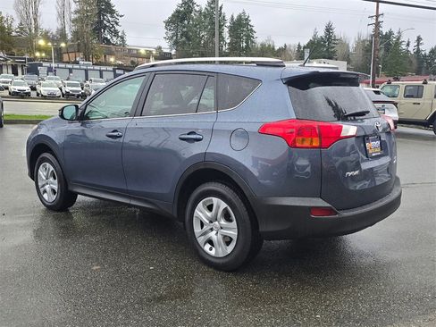 Used 2013 Toyota RAV4 LE image 6