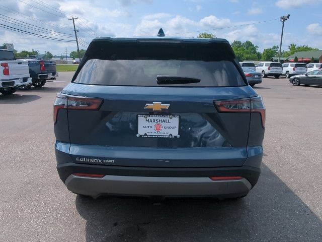 Used 2026 Chevrolet Equinox LT AWD/4WD image 28