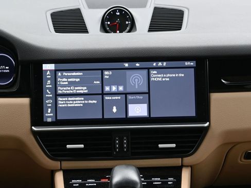 Certified 2021 Porsche Cayenne S image 20