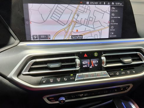 Used 2022 BMW X6 xDrive40i w/ M Sport Package AWD/4WD image 26