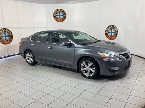 Used 2015 Nissan Altima 2.5 SL w/ Technology Package FWD image 19