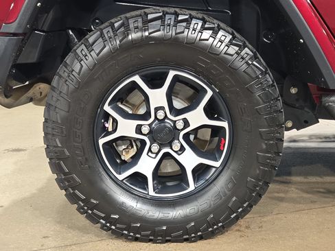 Used 2021 Jeep Wrangler Unlimited Rubicon AWD/4WD image 17